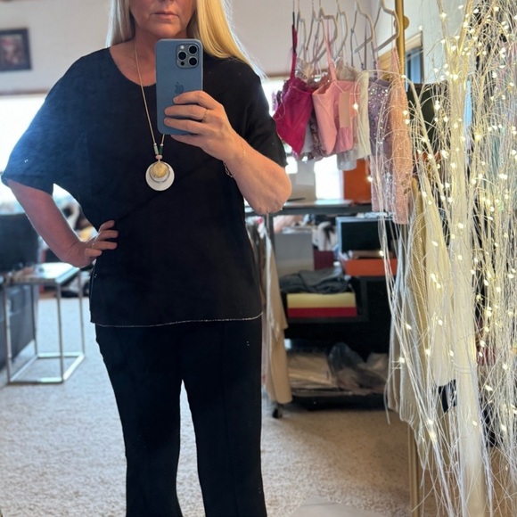 Italian Linen Silver Stitch Top, Made In Italy
$65/ $149 - Picture 2 of 9